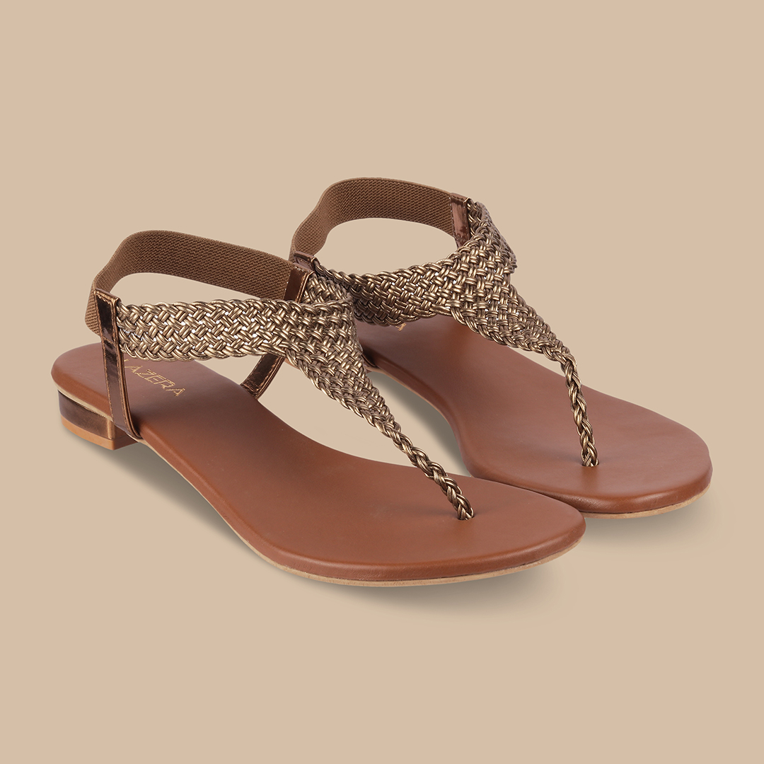 Catwalk Women Maroon Sandals at best price in Hyderabad by Reliance  Footprint | ID: 13894625762
